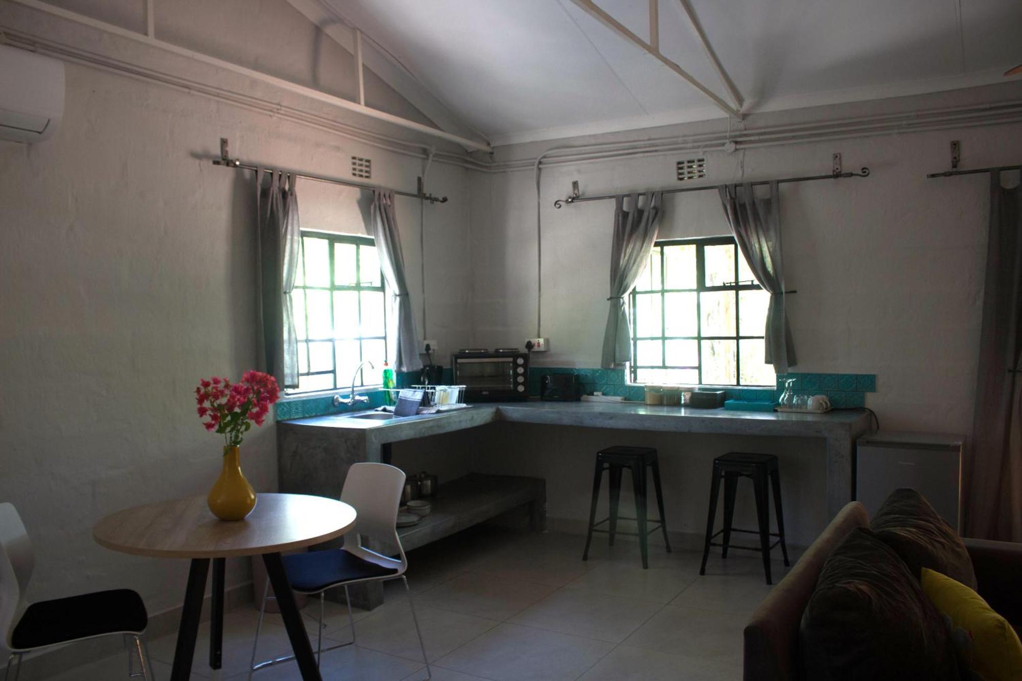 Acacia Cottage Maun Exterior photo
